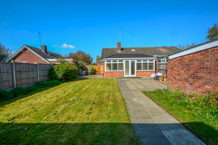 2 Bedroom Bungalow To Rent In Enfield Gardens, Netherton, Peterborough, PE3