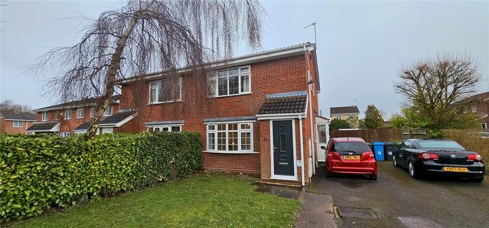 1 Bedroom Flat To Rent In Crowland Avenue, Wolverhampton, Staffordshire, WV6