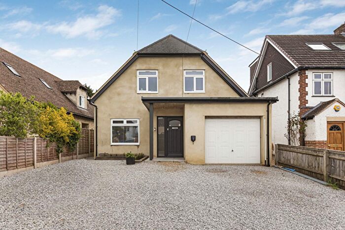 4 Bedroom Detached House For Sale In Green Road, Kidlington, OX5