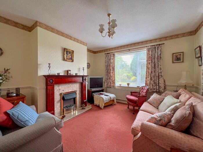 3 Bedroom Detached House For Sale In Palmer Road, Sutton-On-Trent, Newark, NG23