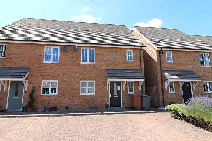 3 Bedroom Semi-Detached House For Sale In Six Bells Lane, Stevenage, Hertfordshire, SG2