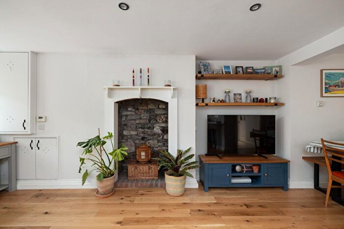 2 Bedroom Flat For Sale In Zetland Road, Redland, BS6