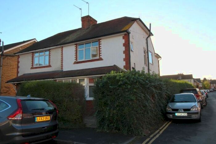 5 Bedroom Semi-Detached House To Rent In Queens Road, Egham TW20