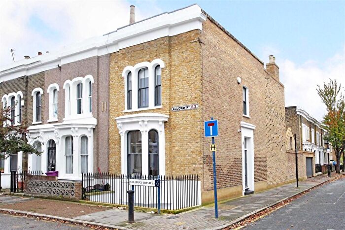 5 Bedroom End Of Terrace House To Rent In Alloway Road, Mile End, E3
