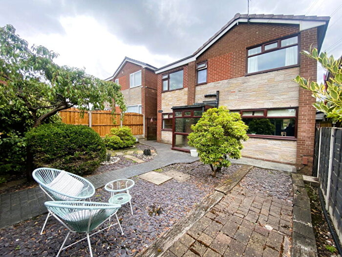4 Bedroom Detached House For Sale In Middleton Road, Chadderton, OL9