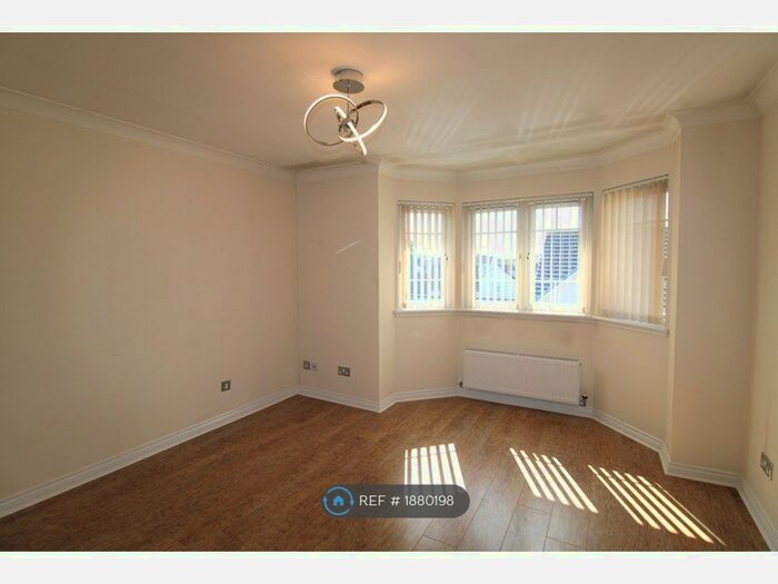 2 Bedroom Flat To Rent In Leyland Road, Bathgate, EH48