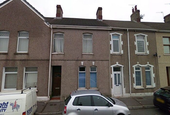 2 Bedroom Flat To Rent In Water Street, Port Talbot, SA12