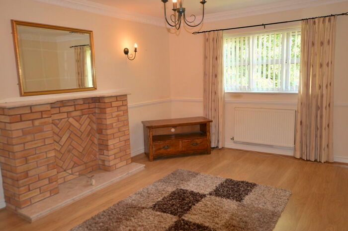 2 Bedroom Apartment To Rent In Emes Walk, Gatehouse Lane, CV12