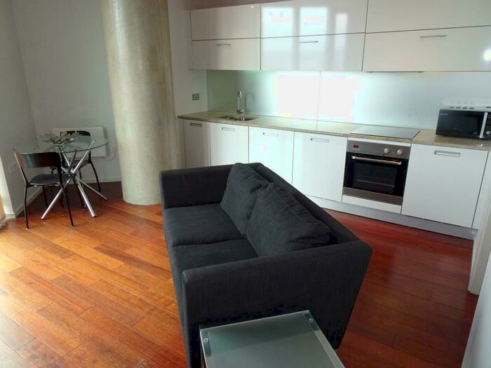 Apartment To Rent In Beetham Tower, Holloway Circus, B1