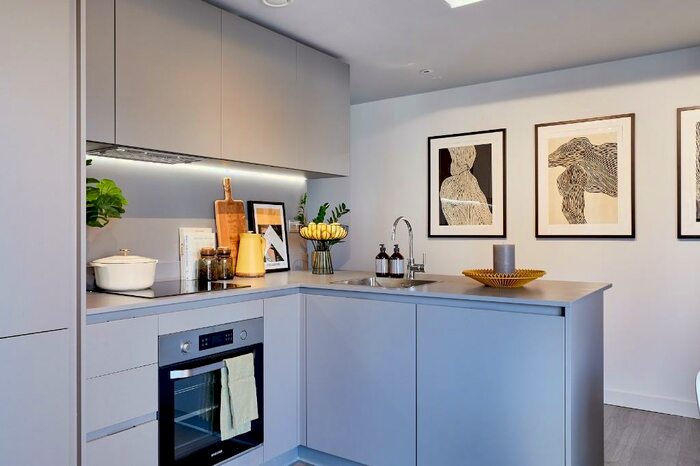 2 Bedroom Apartment To Rent In Wharf Approach, Leeds, West Yorkshire, LS1