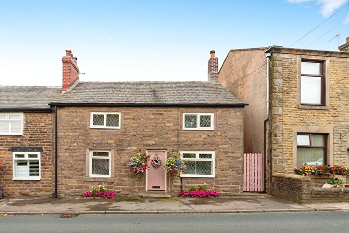 3 Bedroom End Of Terrace House For Sale In Blackburn Road, Higher Wheelton, Chorley, Lancashire, PR6