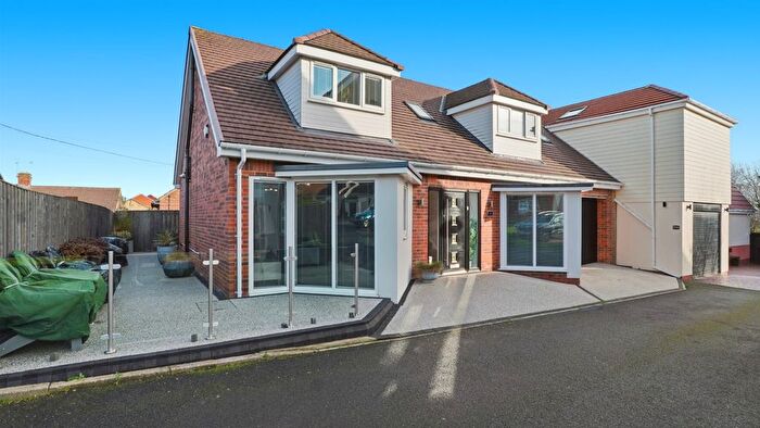 3 Bedroom Semi Detached House For Sale In Monkton Dene View, Jarrow, Tyne And Wear, NE32