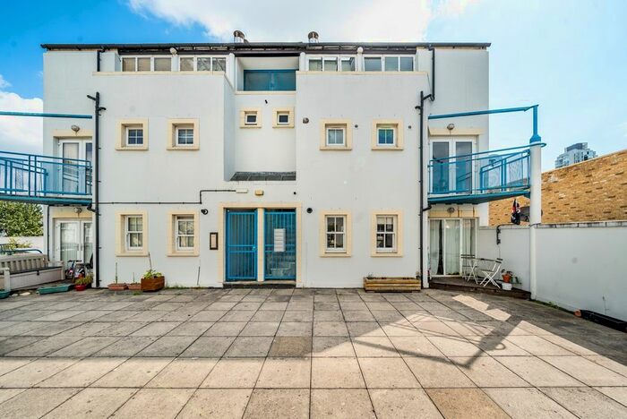 2 Bedroom Flat To Rent In Deptford High Street, London, SE8