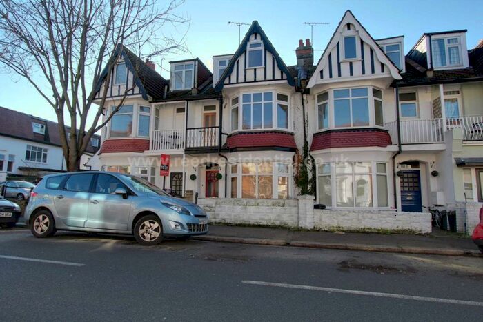 3 Bedroom Maisonette To Rent In Pall Mall, Leigh On Sea, SS9