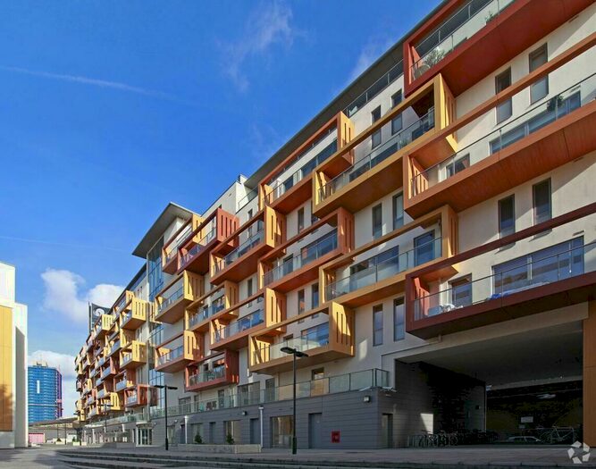 2 Bedroom Apartment To Rent In Crampton Street, Walworth, Elephant & Castel, London, SE17