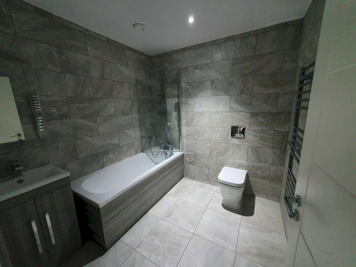 2 Bedroom Flat To Rent In St. Sepulchre Gate, Doncaster, DN1