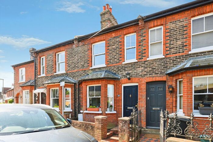 2 Bedroom Terraced House For Sale In Linden Road, Leatherhead, Surrey, KT22