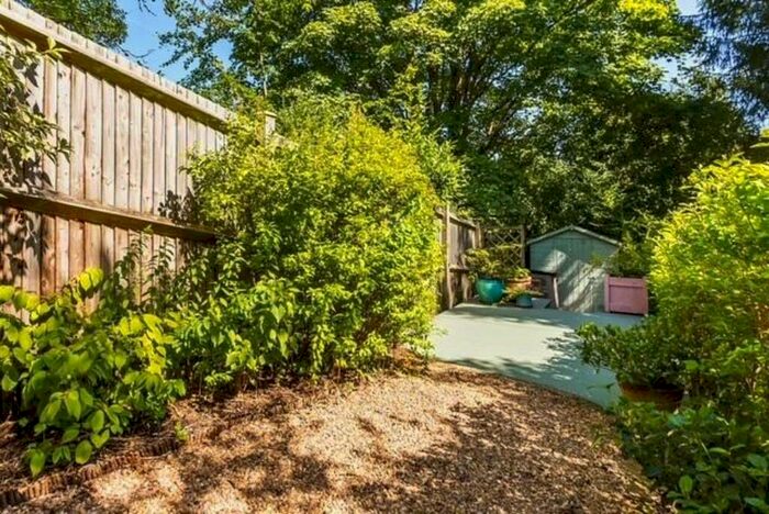 1 Bedroom Cottage To Rent In High Street, Oxted, RH8