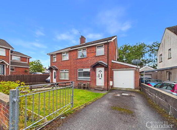 3 Bedroom Semi-Detached House For Sale In Oakdale, Ballygowan, BT23