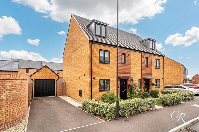 4 Bedroom Semi-Detached House For Sale In Ruby Avenue, Bishops Cleeve, GL52