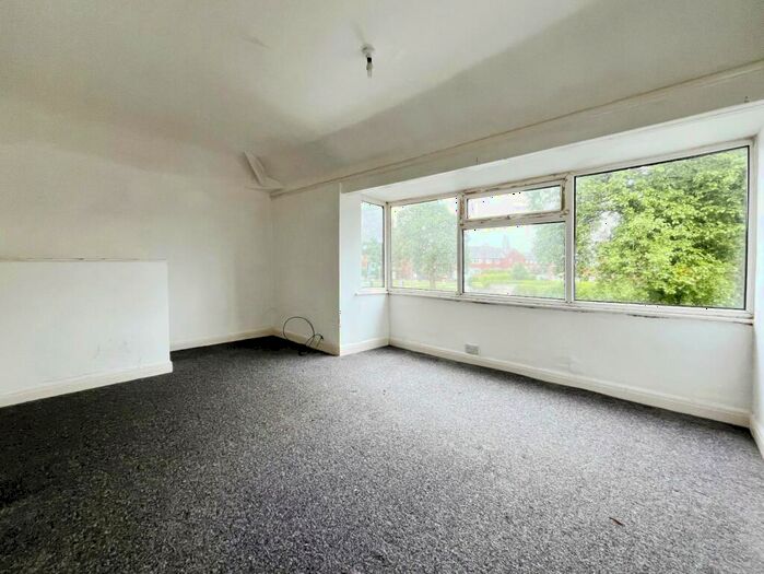 2 Bedroom Semi-Detached House For Sale In Longford Road West, Reddish, Stockport, SK5