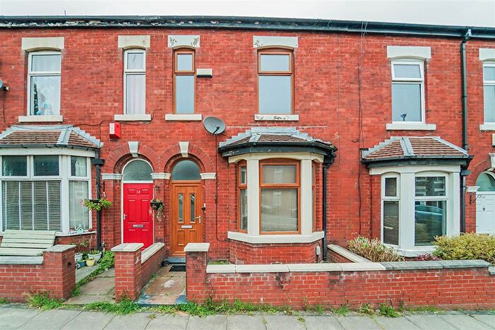 3 Bedroom Terraced House To Rent In Bonsall Street, Blackburn, BB2