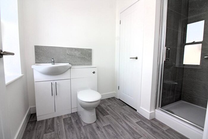 3 Bedroom Detached House For Sale In Regent Street, Stotfold, Hitchin, SG5