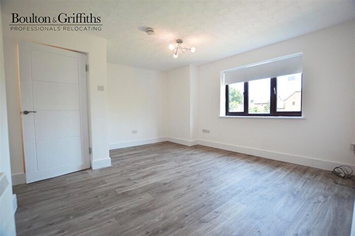 2 Bedroom Flat To Rent In Moorby Court, Craiglee Drive, Cardiff, CF10