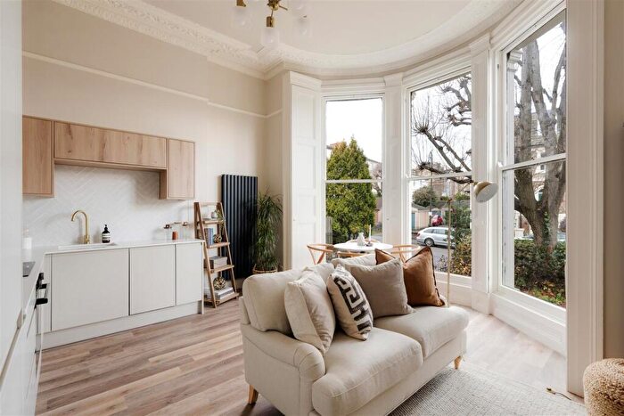 2 Bedroom Flat For Sale In Redland Park | Redland, BS6