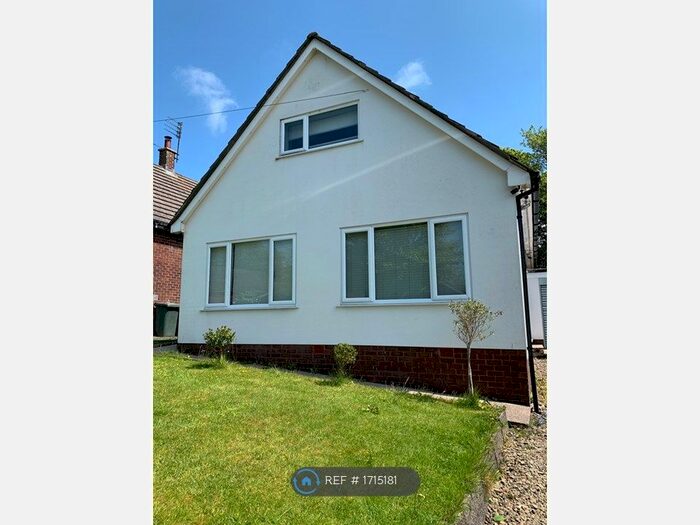 Studio To Rent In Newhouse Crescent, Rochdale, OL11