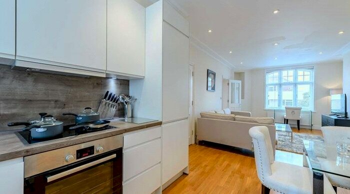 1 Bedroom Flat To Rent In Hamlet Gardens, Hammersmith, W6