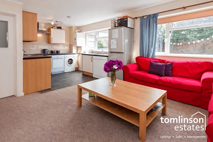 4 Bedroom Semi Detached House To Rent In Allen Field Court, Park Road, Lenton, Nottingham, NG7