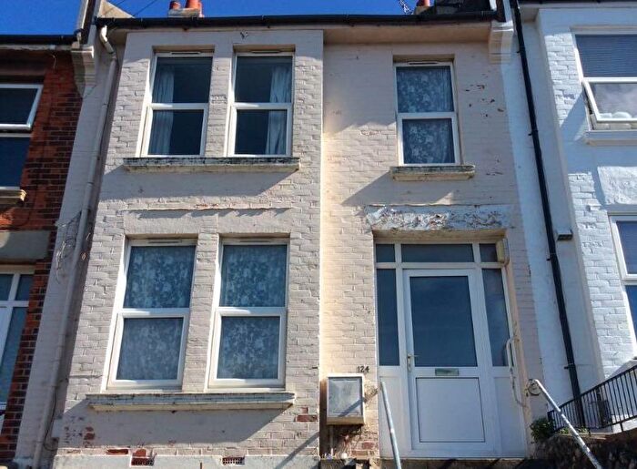 3 Bedroom Terraced House To Rent In Milner Road, Brighton, BN2