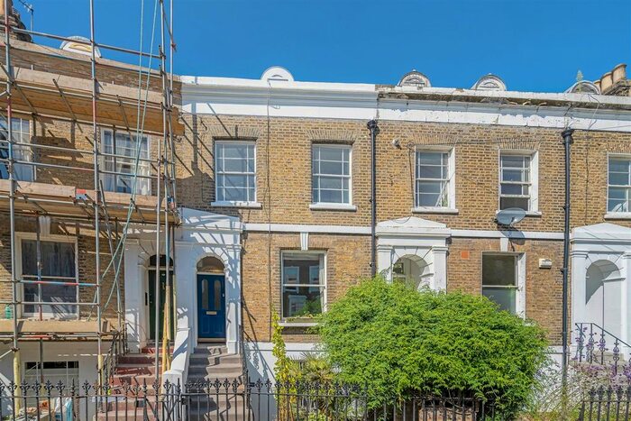 2 Bedroom Flat To Rent In Flaxman Road, Camberwell, SE5