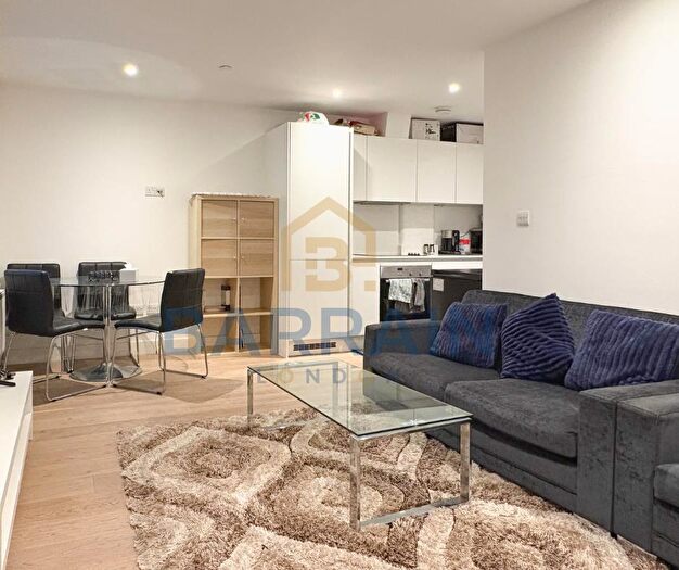 1 Bedroom Flat For Sale In Clyde Square, London, E14