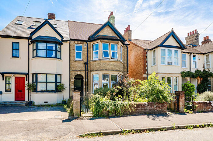 1 Bedroom Apartment For Sale In Hamilton Road, Oxford, OX2