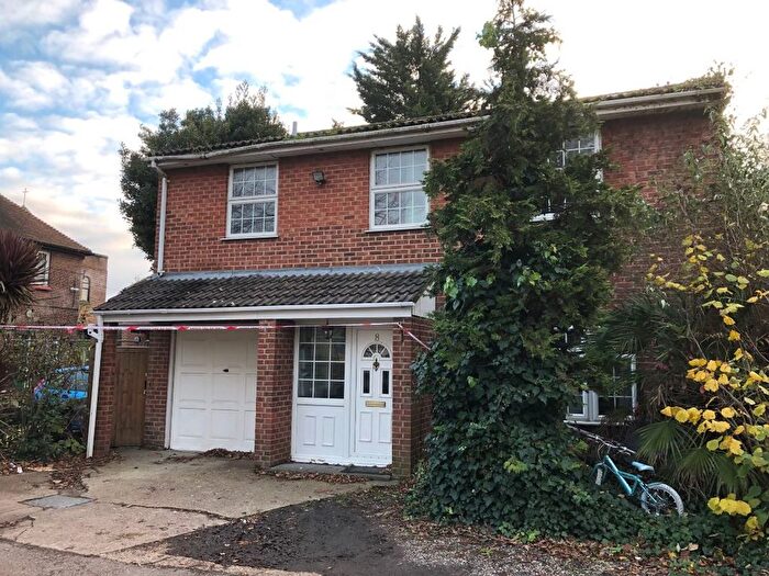 4 Bedroom Detached House For Sale In The Green, High Street, Feltham, Middlesex, TW13