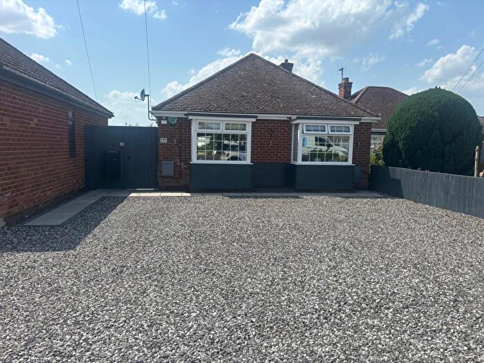 2 Bedroom Detached Bungalow For Sale In West End Road, Wyberton, PE21