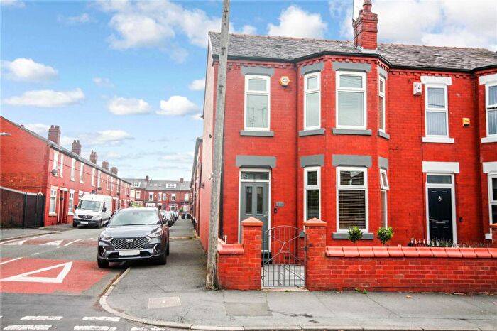 3 Bedroom End Of Terrace House To Rent In Derby Road, Salford, M5
