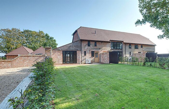 2 Bedroom Semi-detached House For Sale In Worsham Lane, Bexhill, TN40