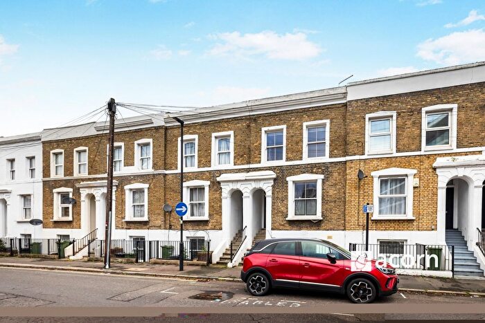 3 Bedroom Terraced House To Rent In Langton Road, London, SW9