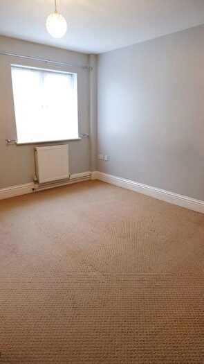2 Bedroom Flat To Rent In Folkestone, CT20