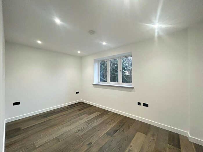 2 Bedroom Bungalow For Sale In Lynn Road, Ely, Cambridgeshire, CB6