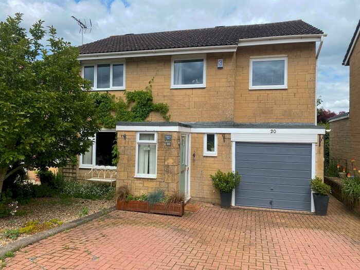 4 Bedroom Detached House For Sale In Lansdowne Crescent, Derry Hill, Calne, SN11