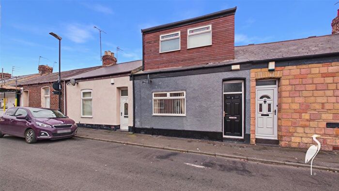 3 Bedroom Cottage For Sale In Mortimer Street, Pallion, Sunderland, SR4