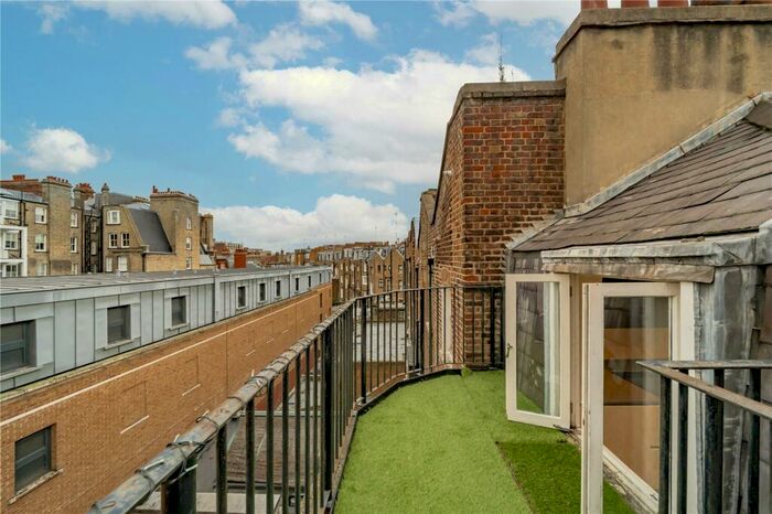 2 Bedroom Apartment To Rent In Baker Street, London, NW1