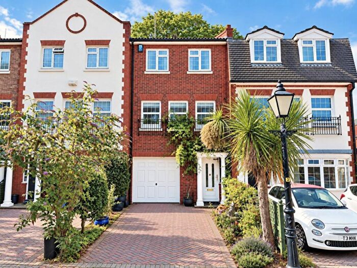 4 Bedroom House For Sale In Ventry Close, Branksome Park, BH13