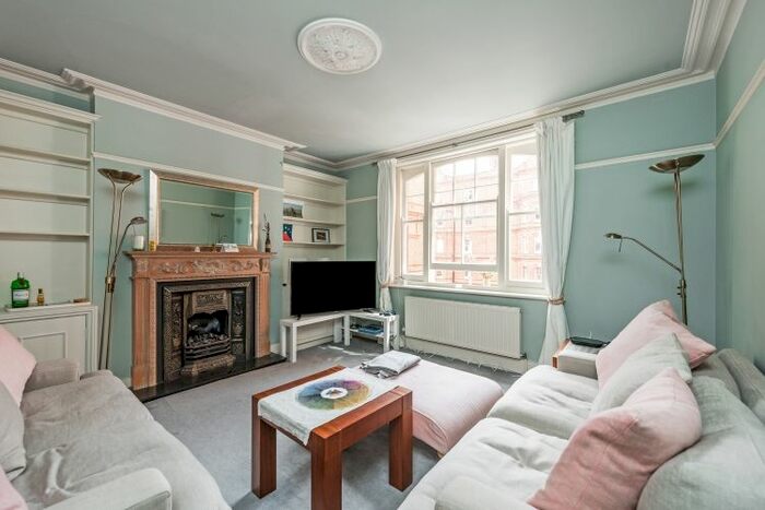 2 Bedroom Flat To Rent In Queen's Club Gardens, London, W14