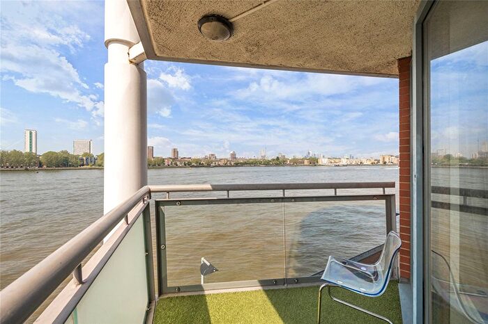 2 Bedroom Flat For Sale In Orion Point, Crews Street, E14