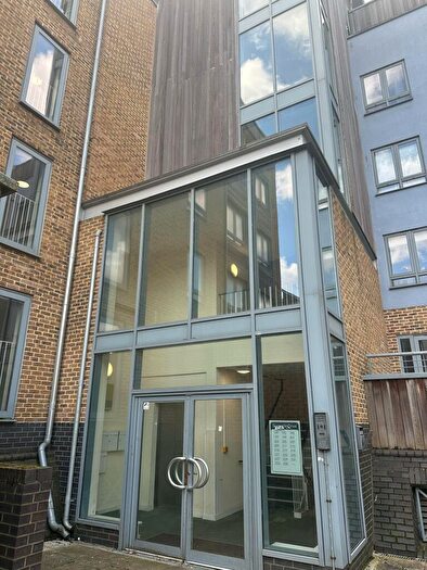 2 Bedroom Flat To Rent In Quayside Drive, Colchester, Essex, CO2